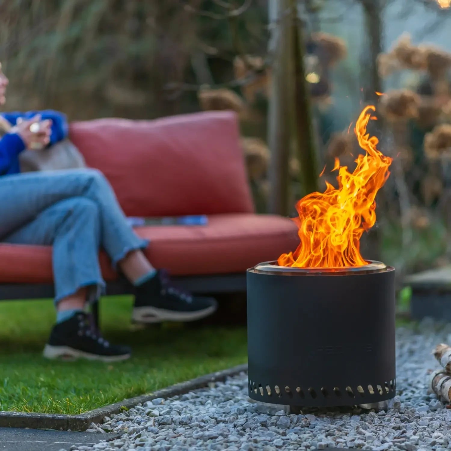 Volcano Pellet Feuerstelle, Groß – Mattschwarz