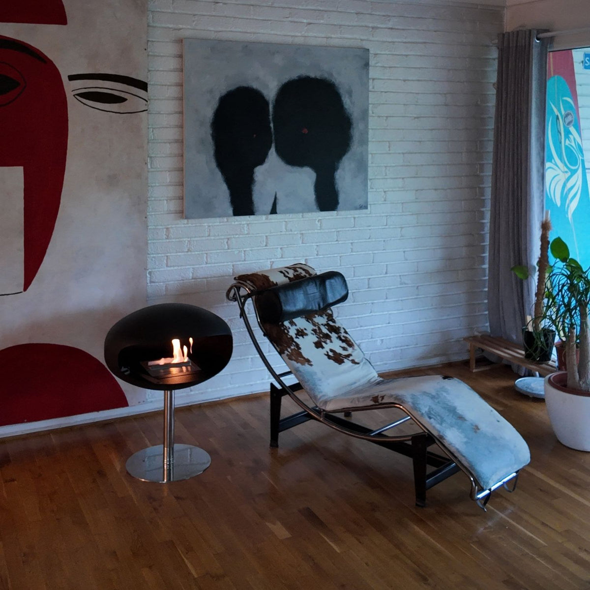 Cocoon Pedestal Schwarz