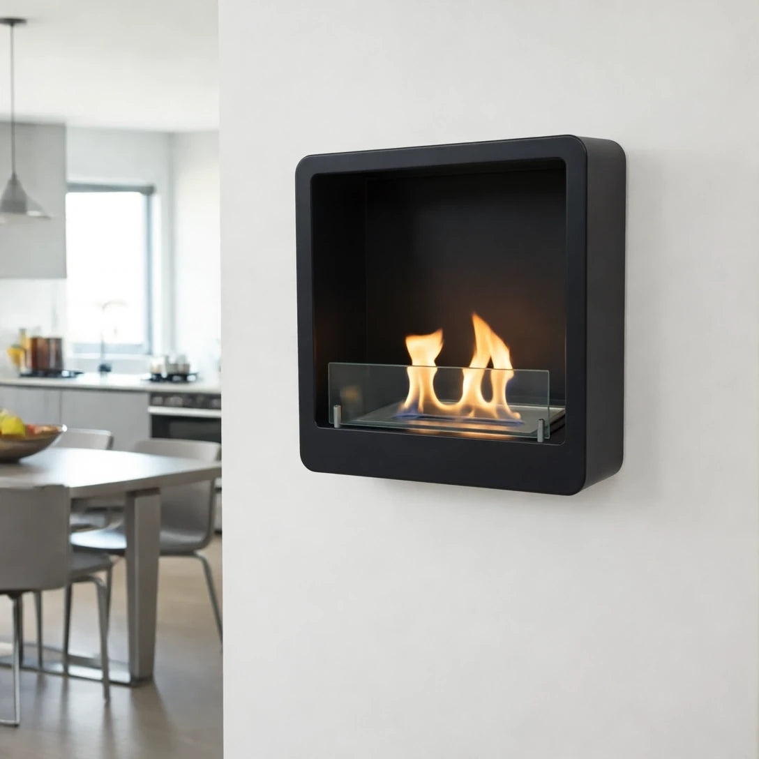Quadratischer Wandkamin
