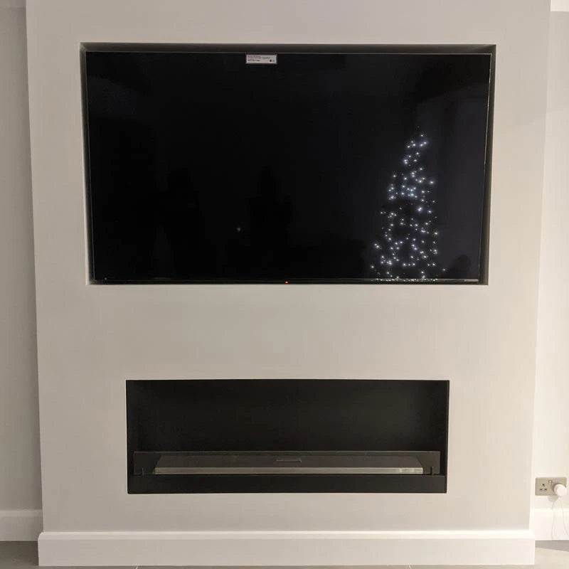 140 cm. Eingebauter Biokamin