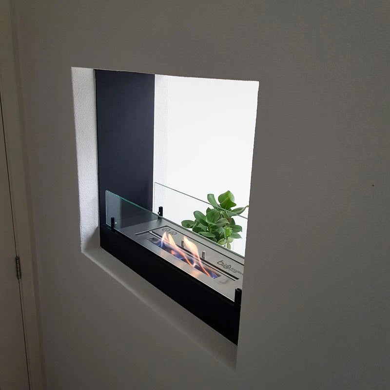 Eingebauter Kamin schwarz 60 cm