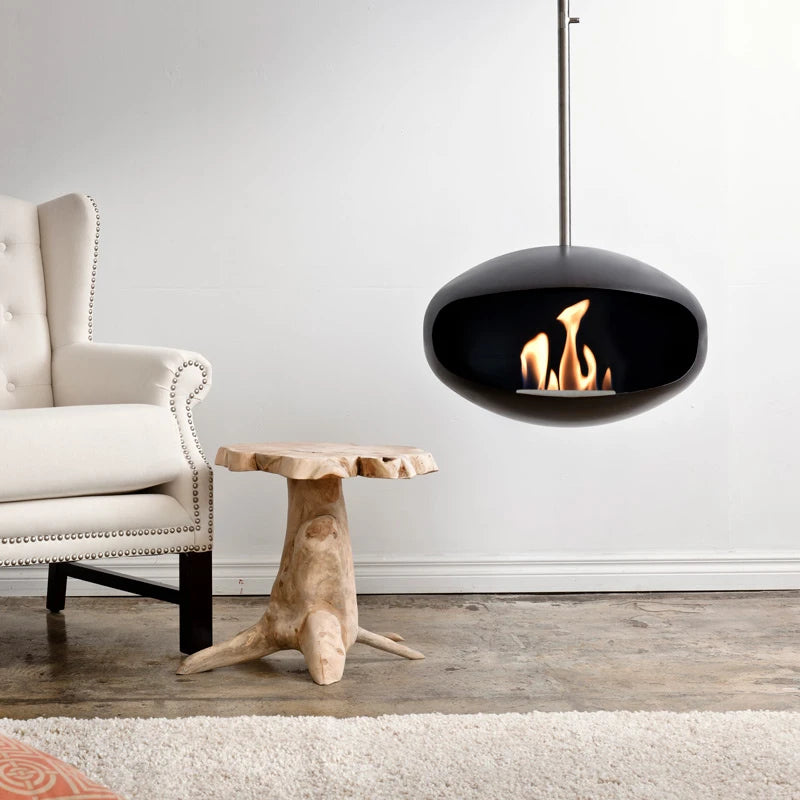 Moderner, hängender Cocoon-Kamin