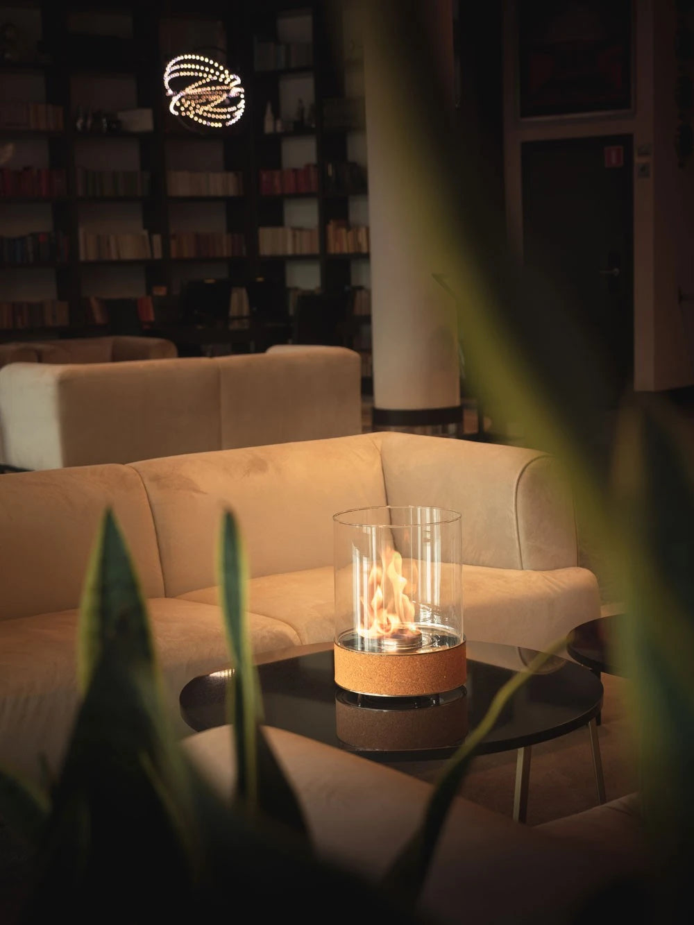 Zylindrischer Tisch-Bioethanol-Kamin
