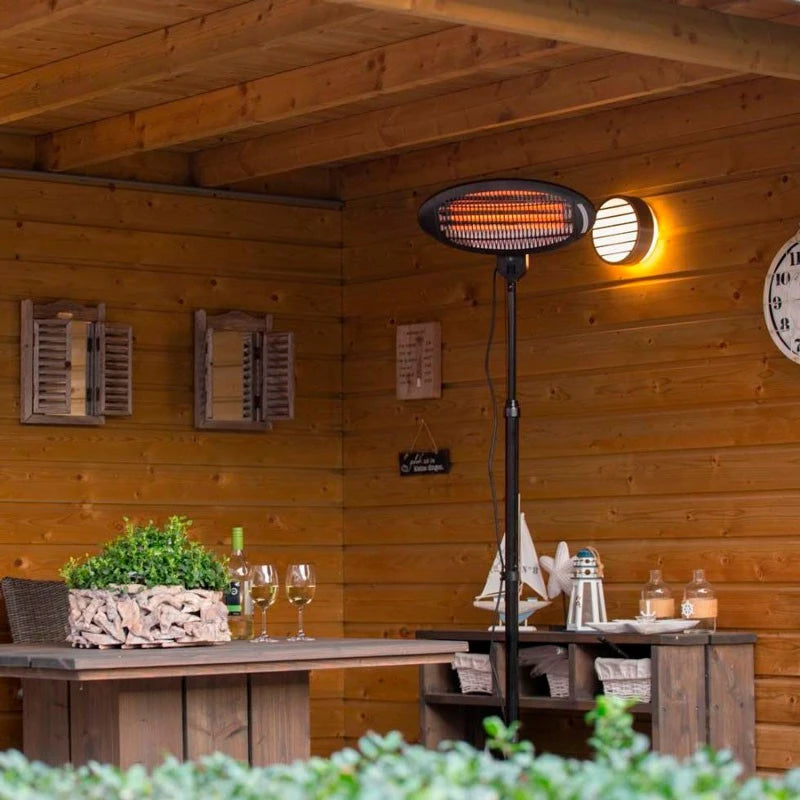 Elektrisch stehende 2000 Watt Terrassenheizung