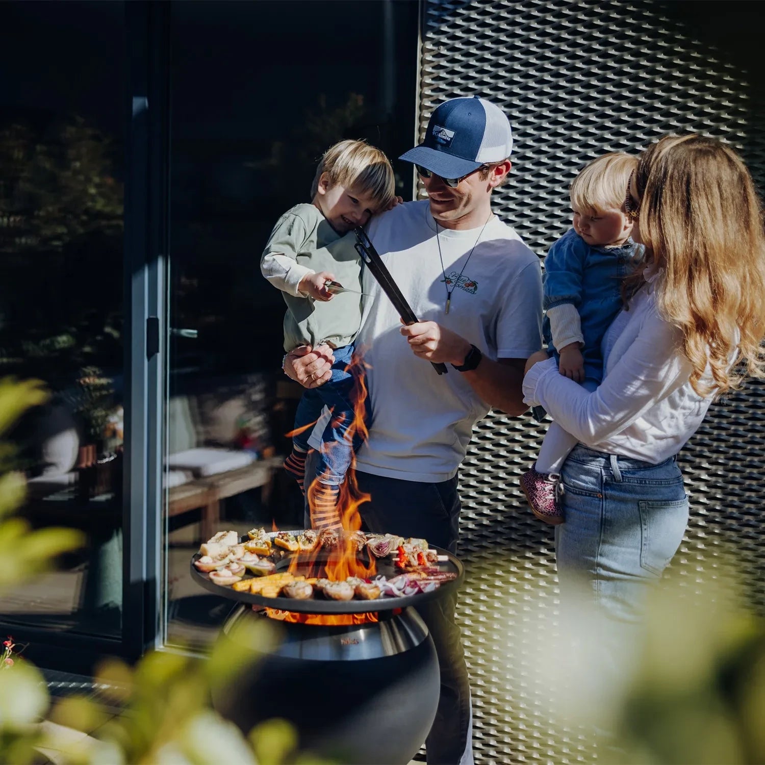 Grill plate for Höfats Moon 45 outdoor smokeless fire pit.