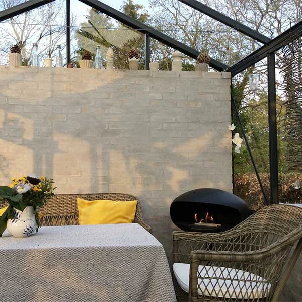 Cocoon Pedestal Schwarz