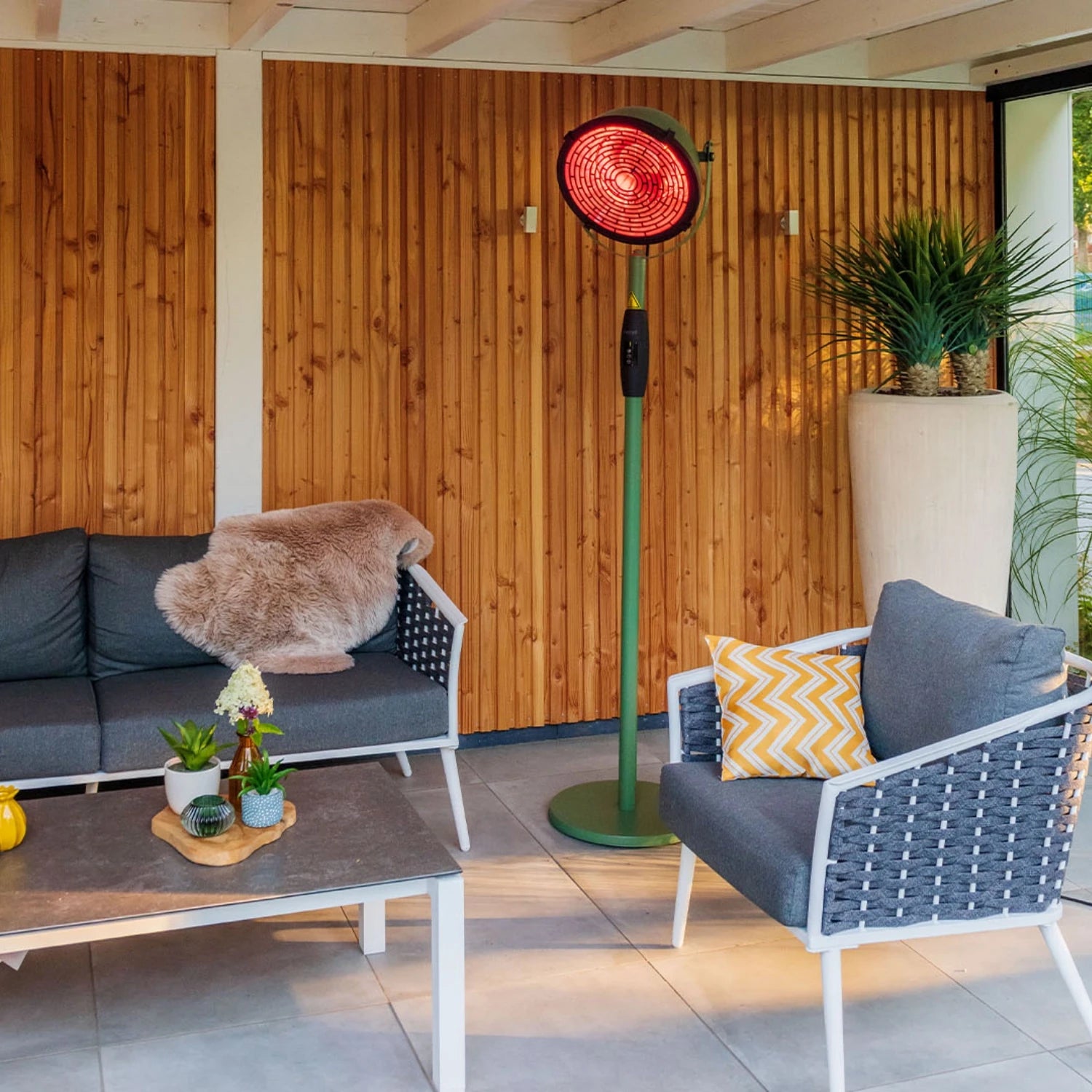 Indus Stehender Terrassenheizer 2100W