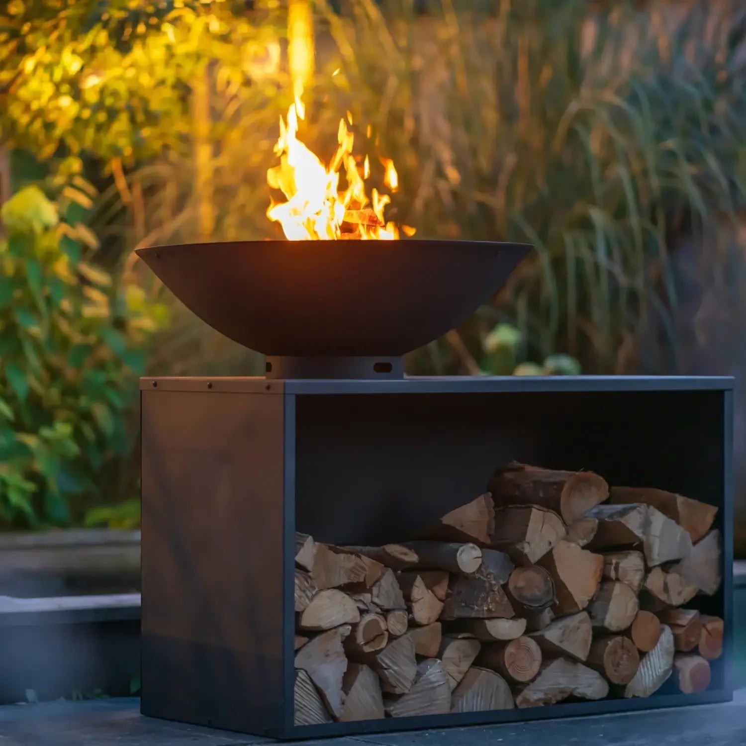 Onyx Tisch mit Grill